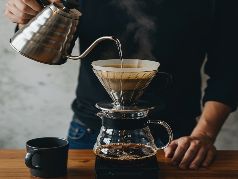 brewing-specialty-ground-coffee-using-the-v60-pour-over-method-for-maximum-flavor-extraction