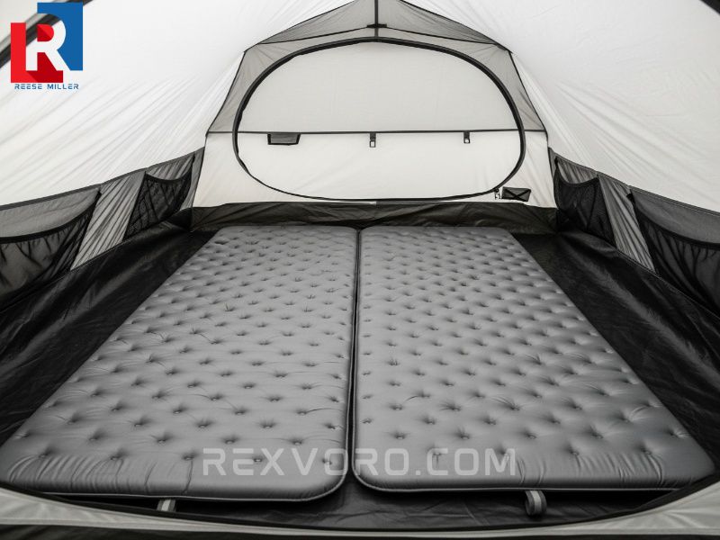 interior-view-of-the-lightest-2-man-tent-showing-floor-space-and-livability-for-two-people