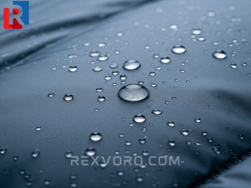 water-droplets-beading-on-the-nylon-shell-fabric-of-a-sleeping-bag-demonstrating-dwr